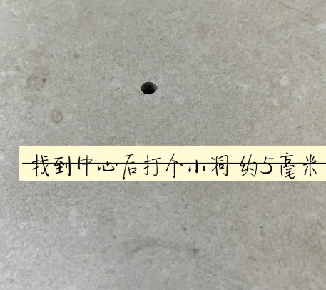 潘集瓷砖空鼓维修公司专业解答在瓷砖铺贴过程中，如果砂料搅拌不均匀，将会带来以下问题